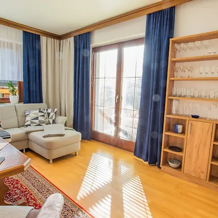 Seraphine - By Mynests *